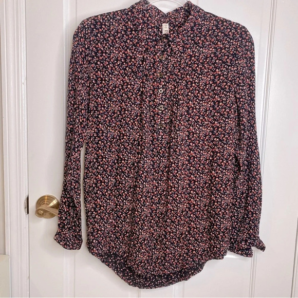 MUDD Women’s Button Down Rayon Gloral Black Res Blouse Top Tunic Button … - Picture 1 of 7